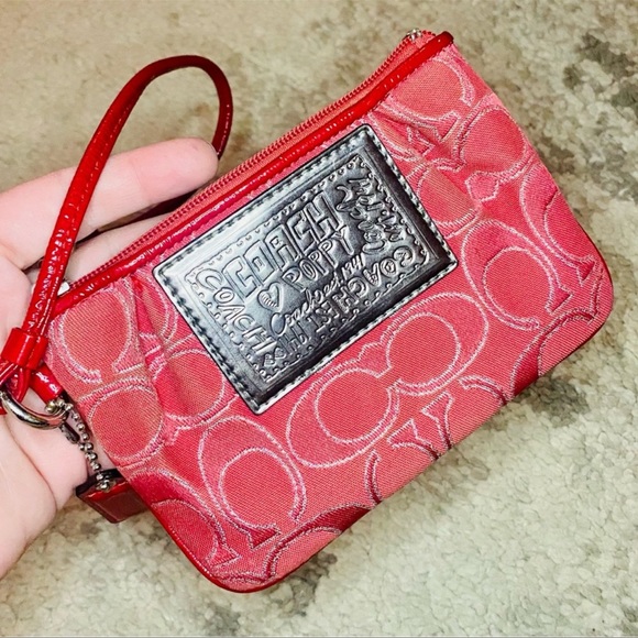 Coach Handbags - NWOT Vintage Coach POPPY Red & Pink Classic Signature Wristlet - HTF